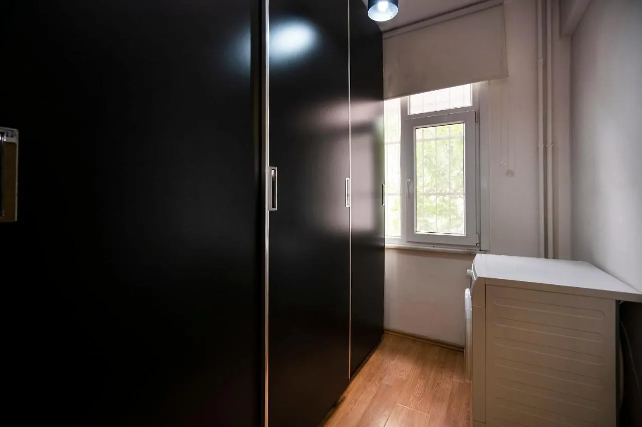 Central Stylish House In Gayrettepe Apartment Istanbul Turkey